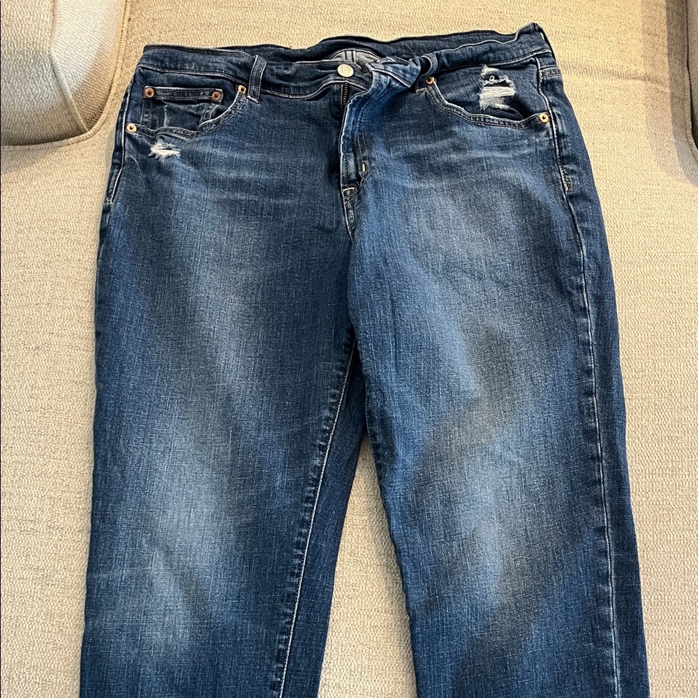GAP Women's Mid-Dark Blue Straight Leg Jeans